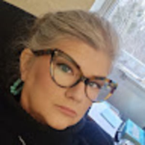 Meet your Posher, Michele